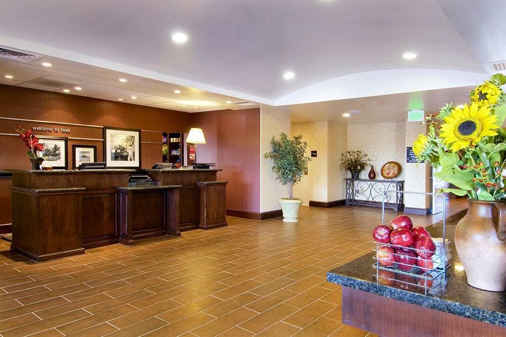 Discount Coupon for Hampton Inn & Suites Lodi in Lodi, California