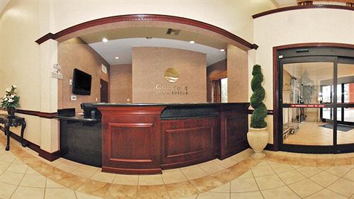 Comfort Inn & Suites in Midway, FL