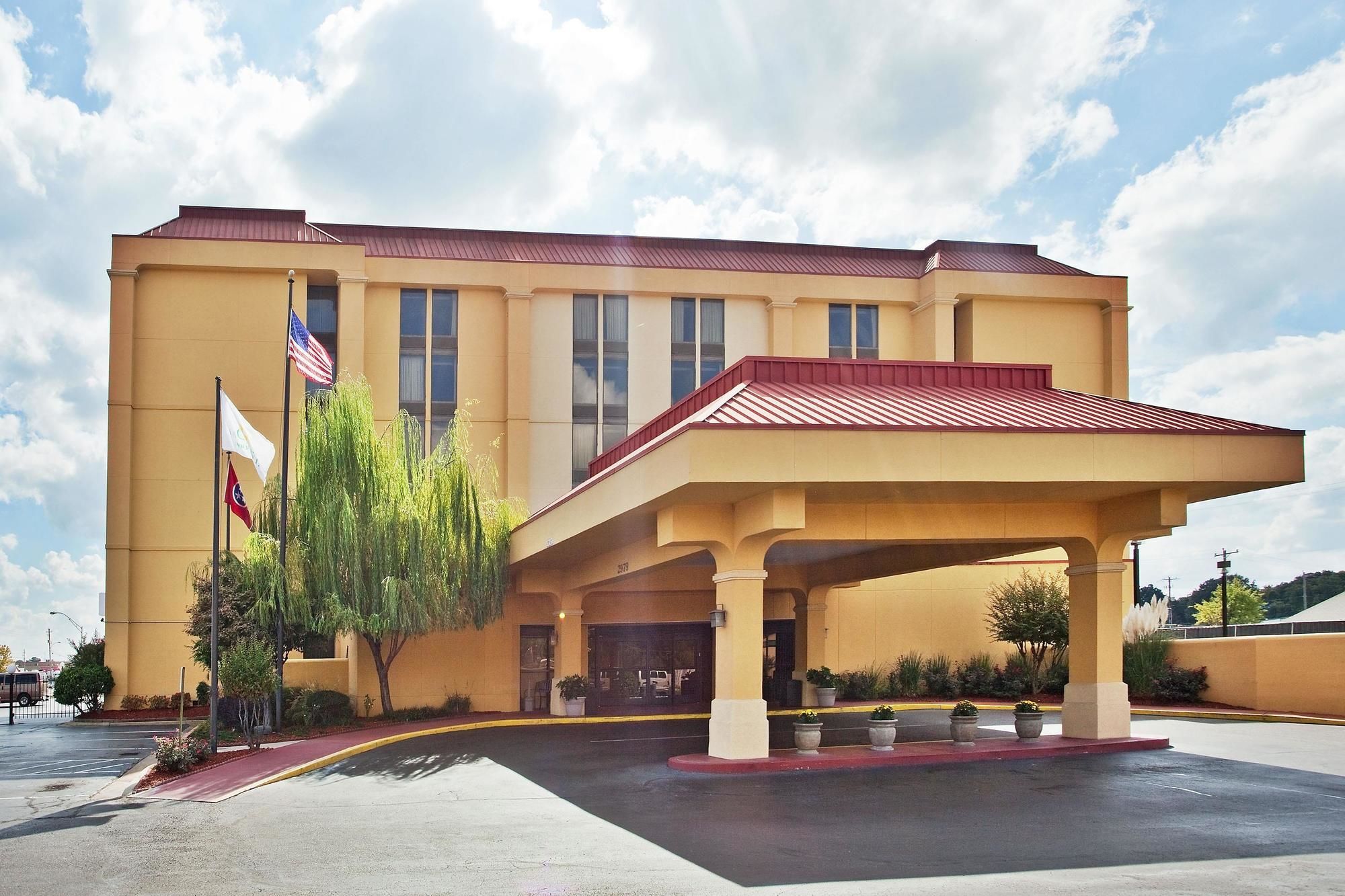Discount Coupon for La Quinta Inn & Suites Memphis Airport/Graceland