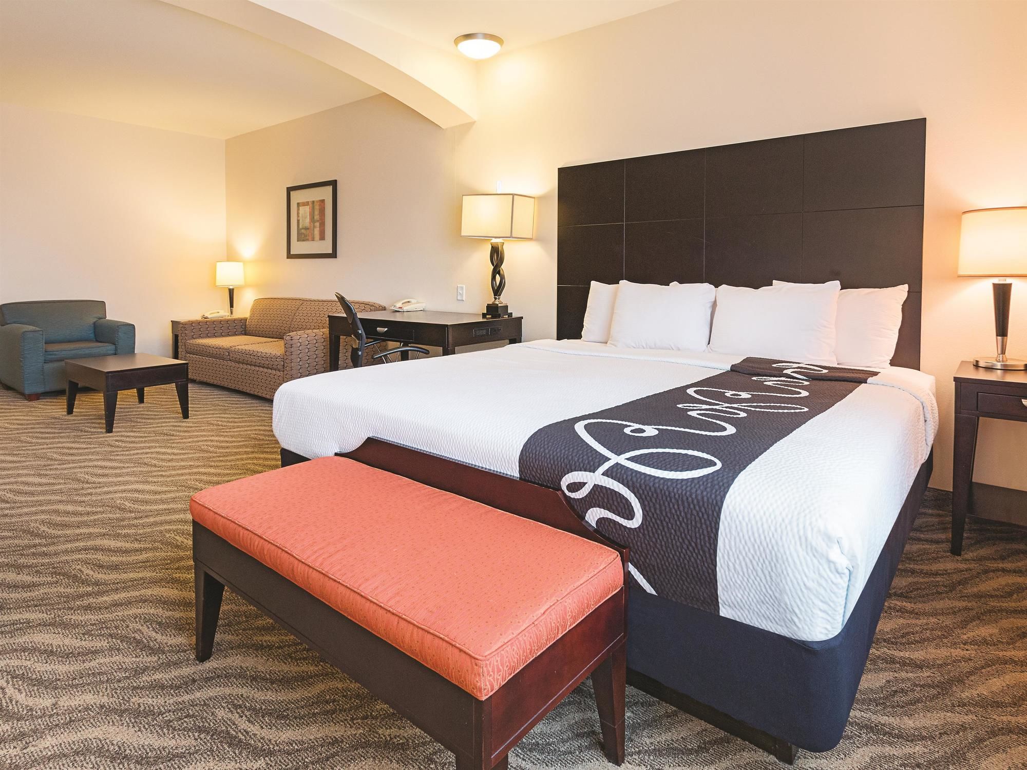 Discount Coupon for La Quinta Inn & Suites Glen Rose in Glen Rose