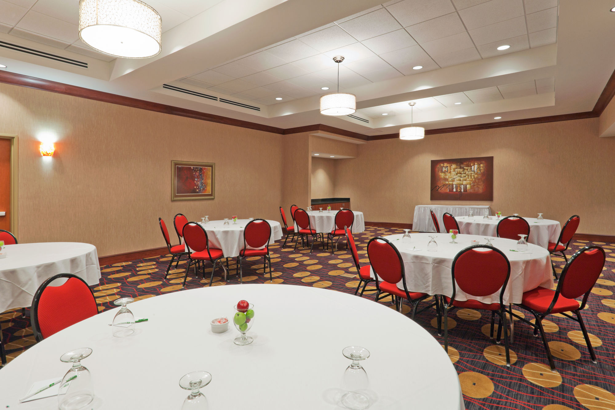 Holiday Inn Hotel & Suites Lima