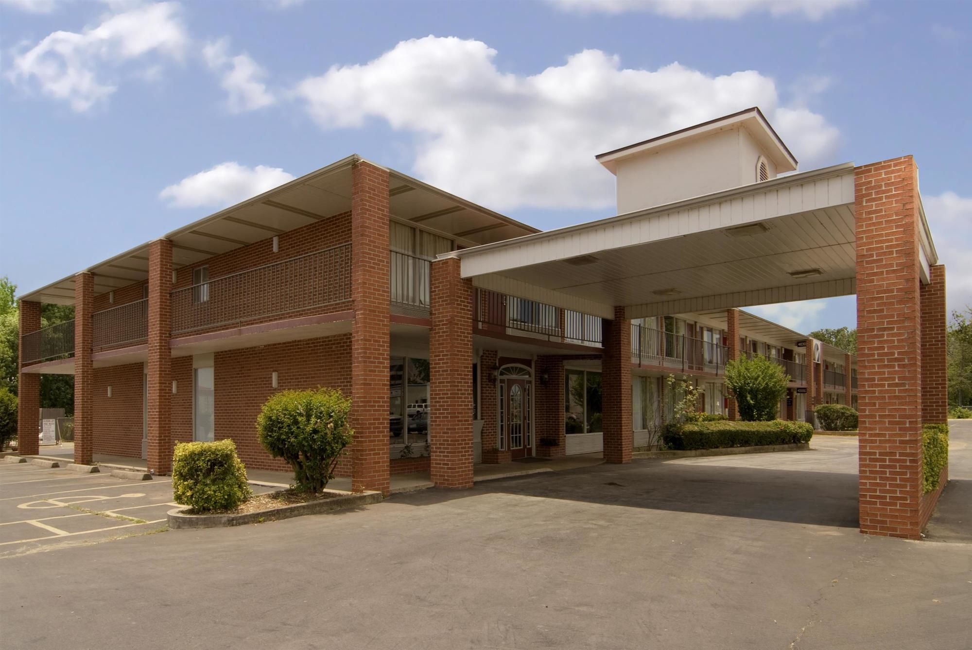 Discount Coupon for Americas Best Value Inn & Suites in Searcy