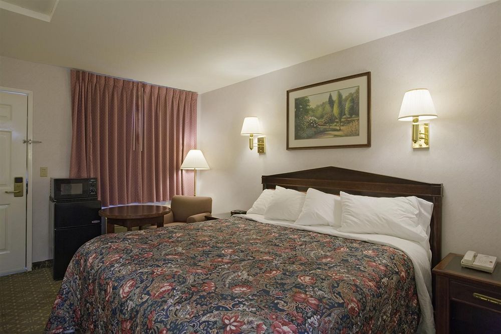 Americas Best Value Inn & Suites in Santa Rosa, ca