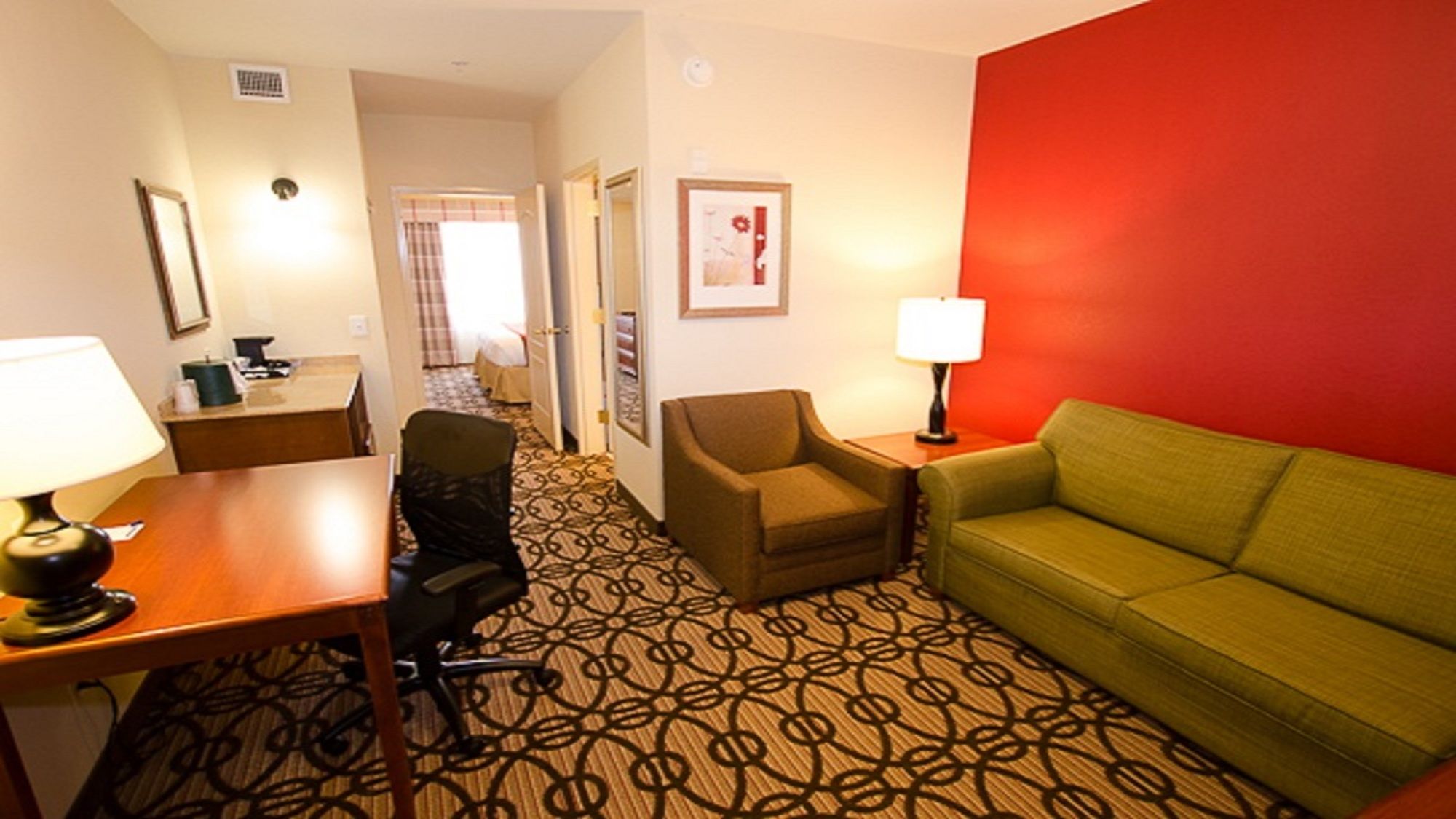 Discount Coupon for Holiday Inn Express & Suites LAGRANGE in LaGrange