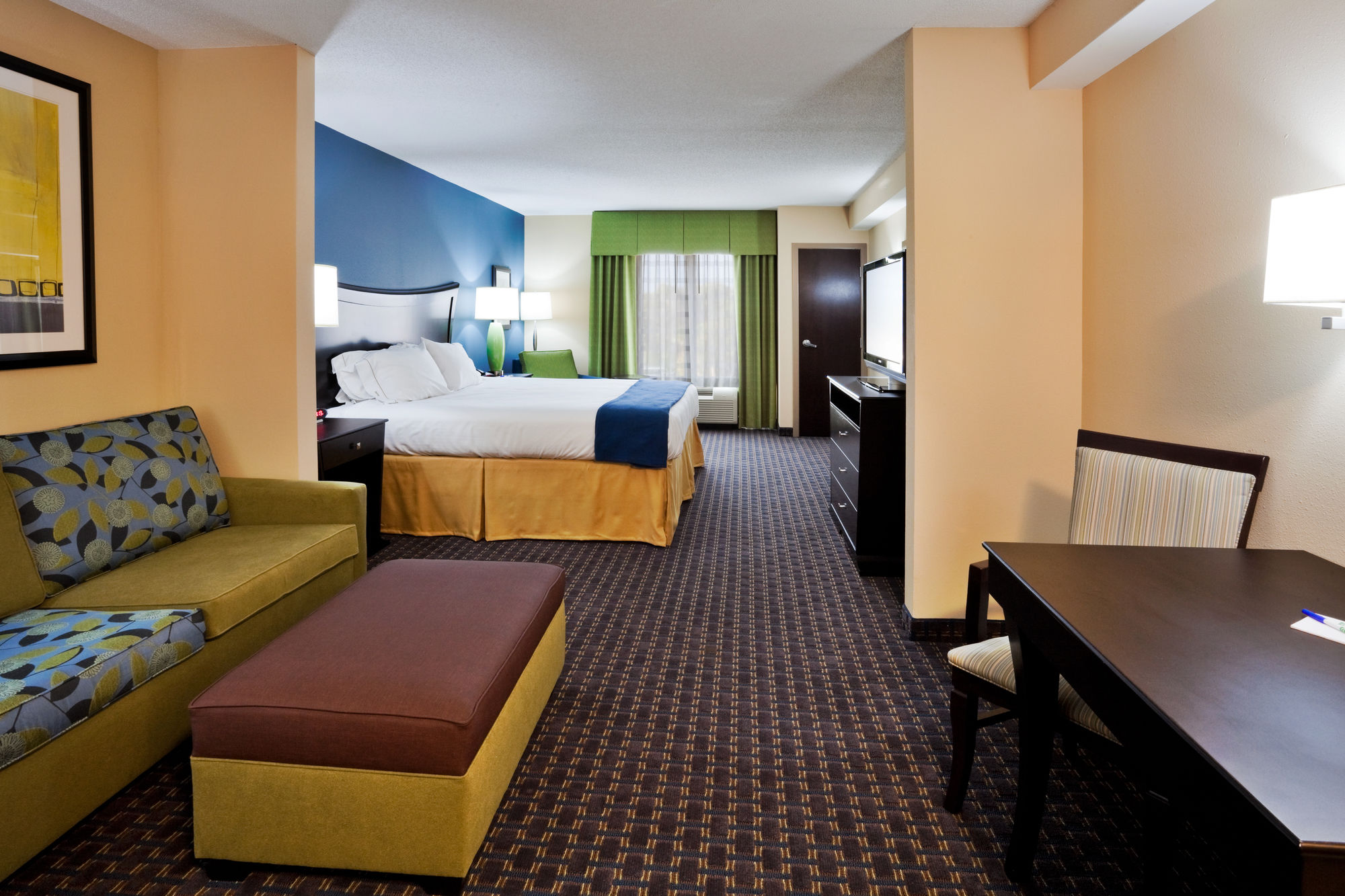 Holiday Inn Express Hotel & Suites Largo-Clearwater in Largo, FL