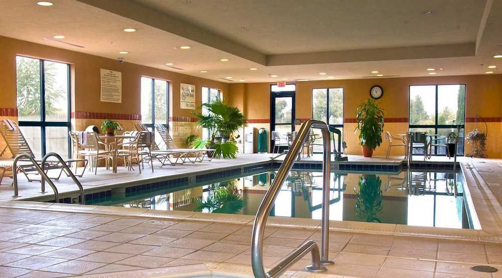 Discount Coupon for Hampton Inn & Suites Lamar in Lamar, Pennsylvania