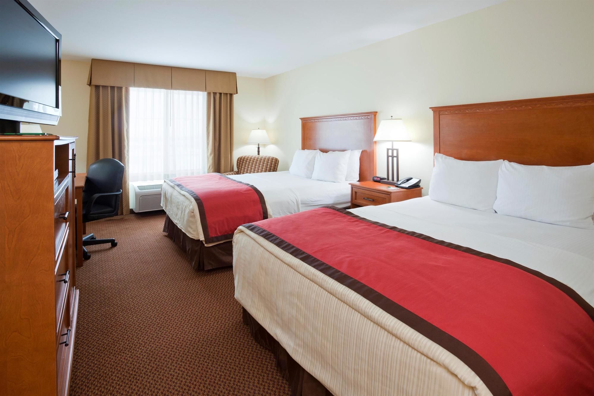 Discount Coupon for La Quinta Inn & Suites Fargo in Fargo, North Dakota