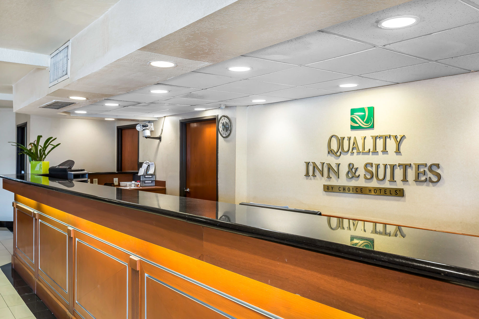 Quality Inn & Suites Irvine Spectrum
