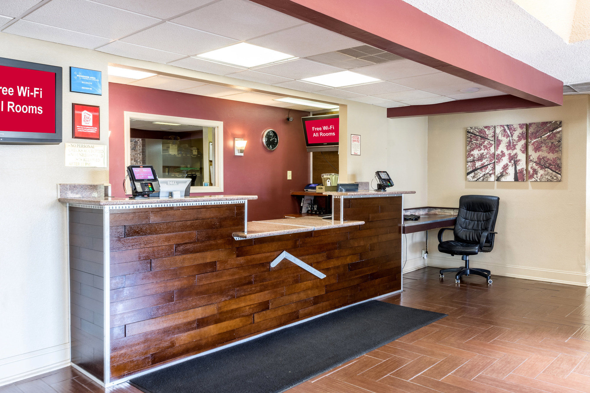 Red Roof Inn & Suites Muskegon Heights in Muskegon, MI