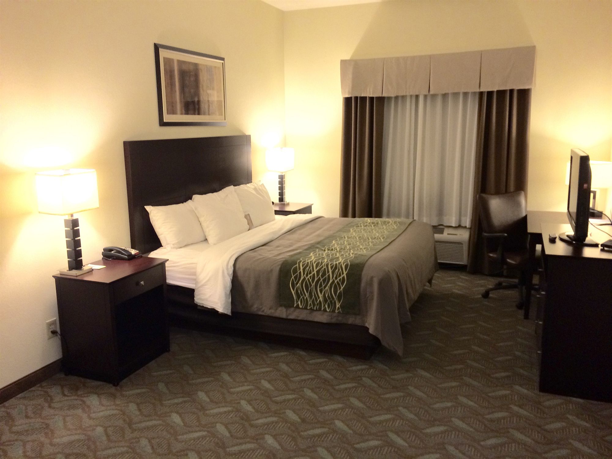 Discount Coupon for Comfort Inn & Suites in Porter, Indiana Save Money!