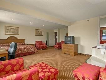 Super 8 Clawson/Troy/Detroit Area in Clawson, MI