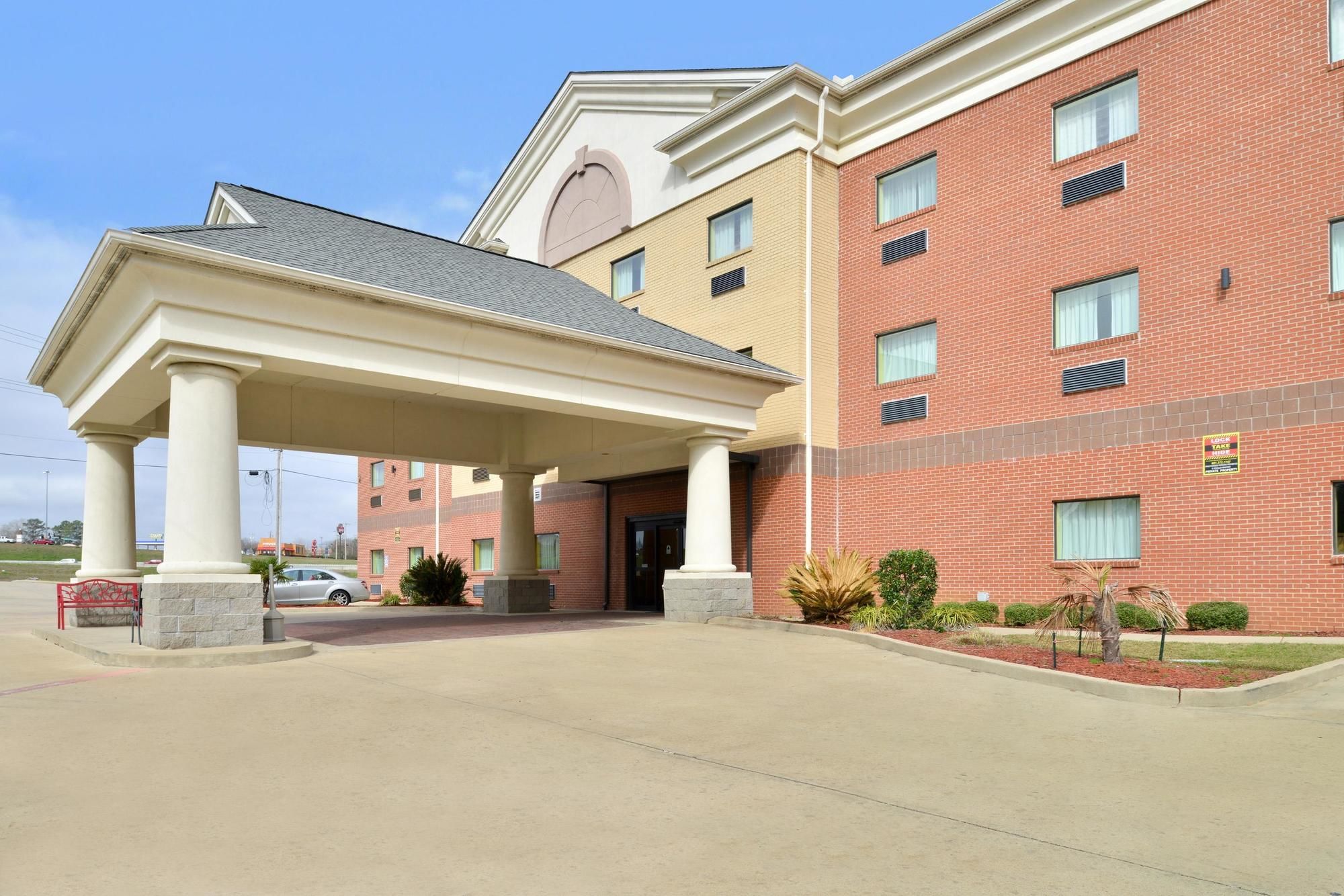 Discount Coupon for Comfort Inn & Suites Byram in Richland, Mississippi