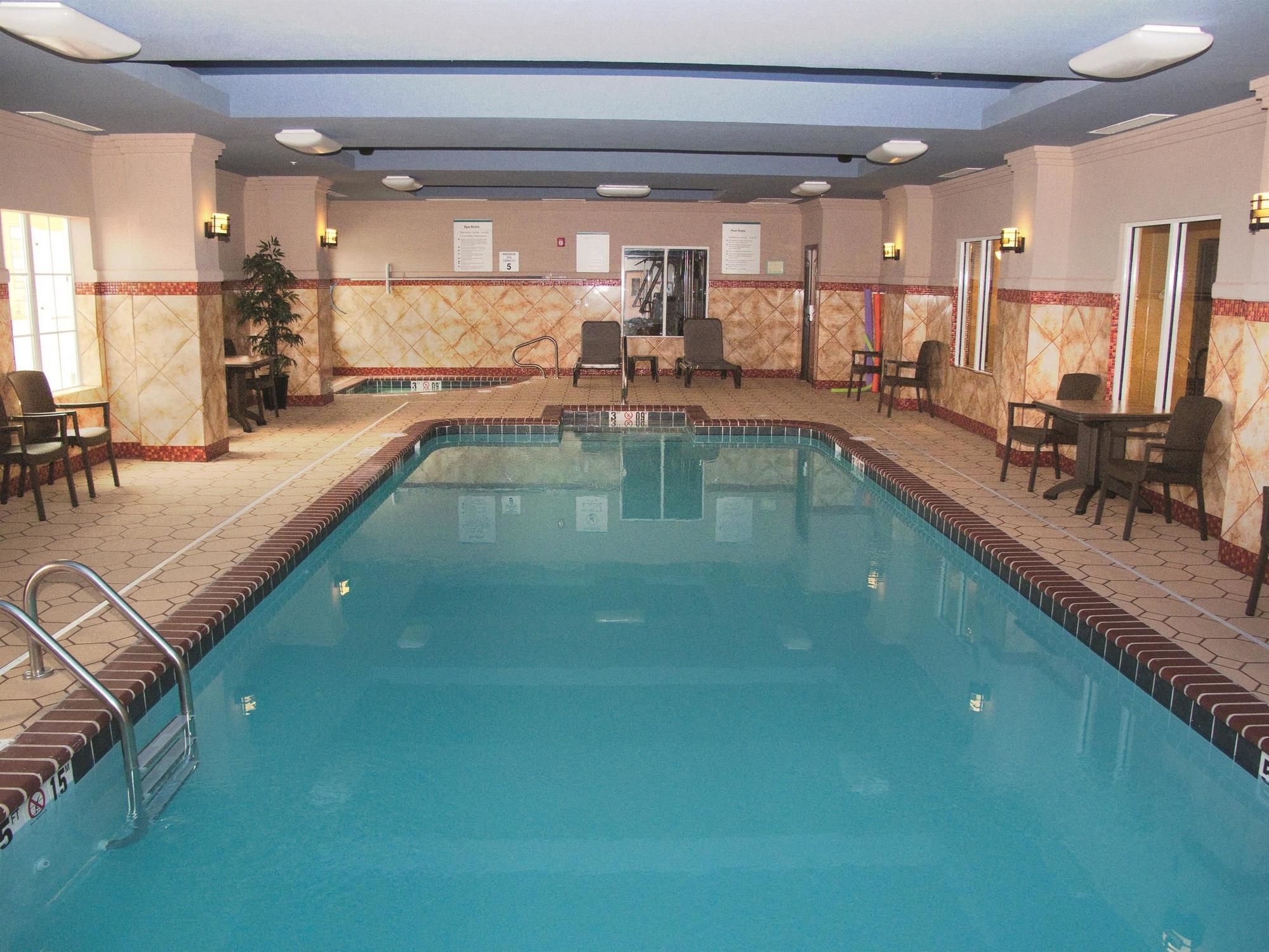 Discount Coupon for La Quinta Inn & Suites Bryant in Bryant, Arkansas