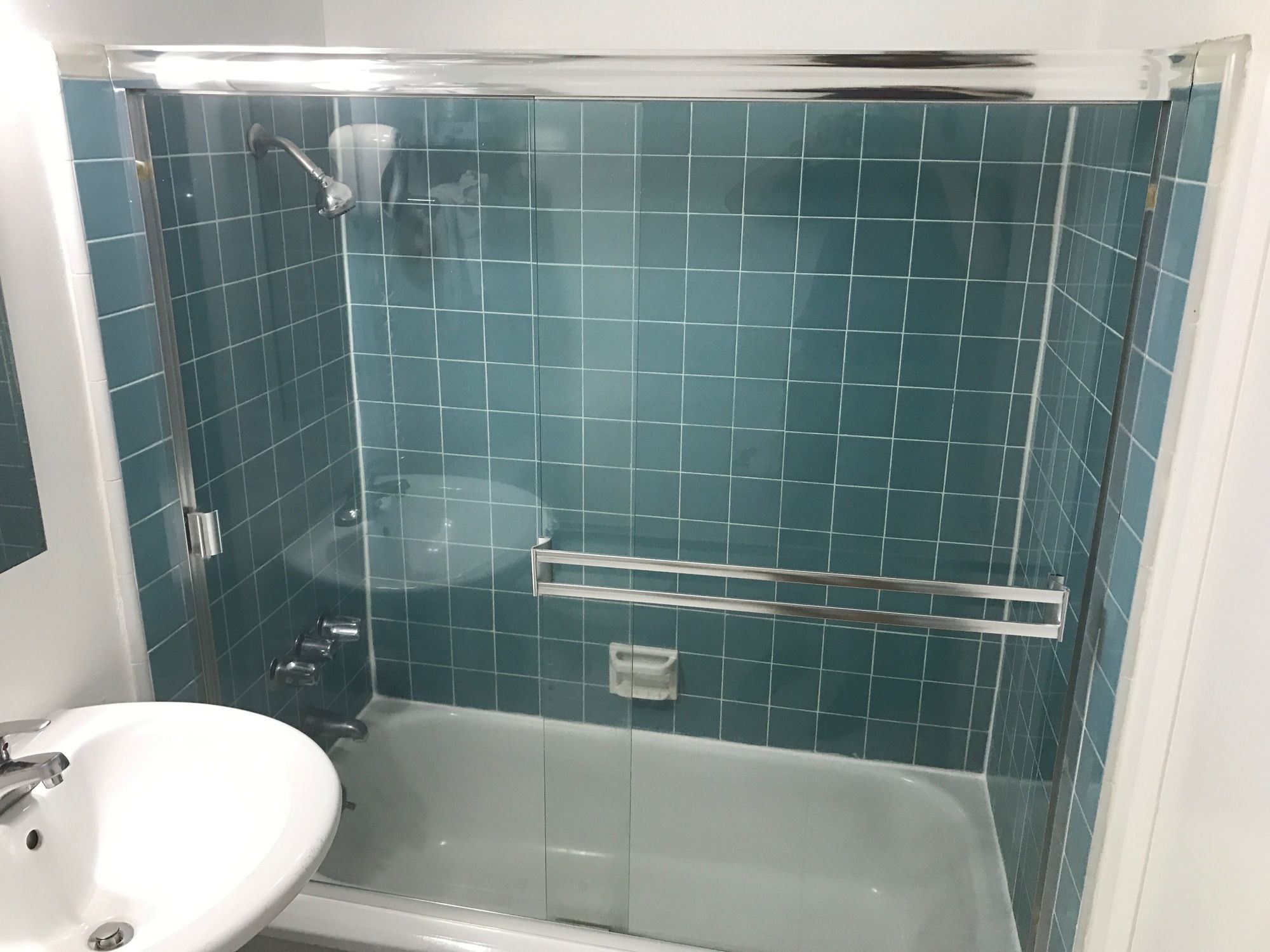 Discount Coupon for Highland Gardens Hotel in Hollywood, California