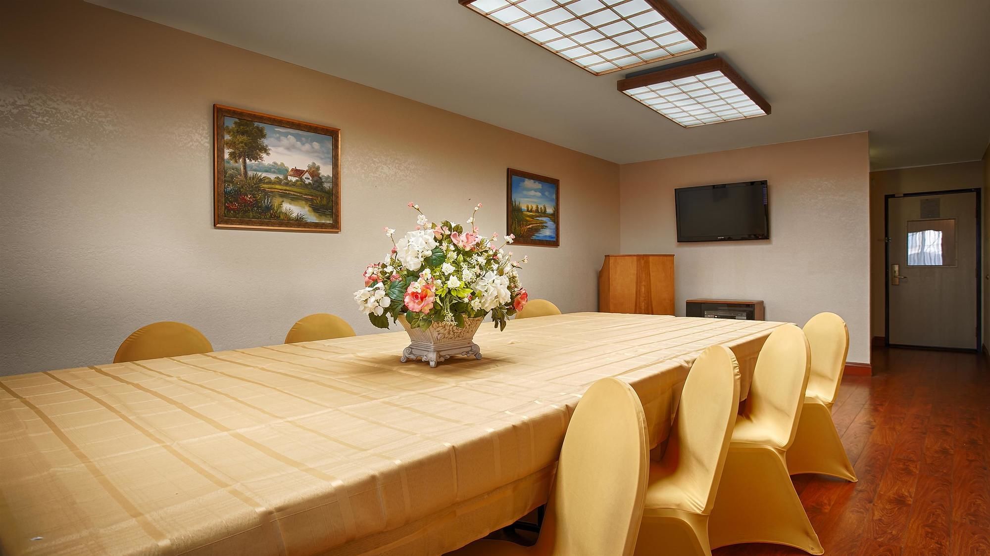 Best Western Plus South Bay Hotel in Lawndale, ca