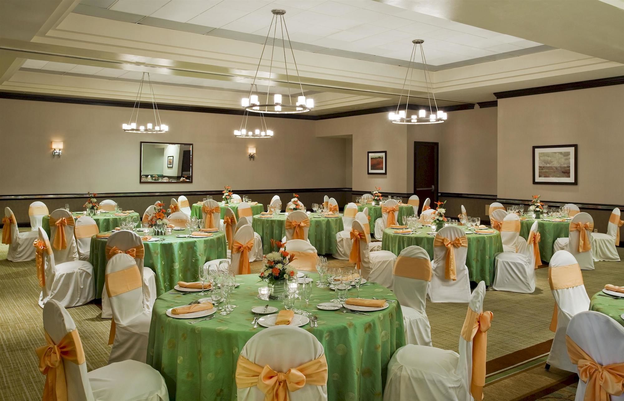 Discount Coupon for Sheraton Suites Wilmington Downtown in Wilmington