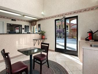 Travelodge Banning Casino and Outlet Mall