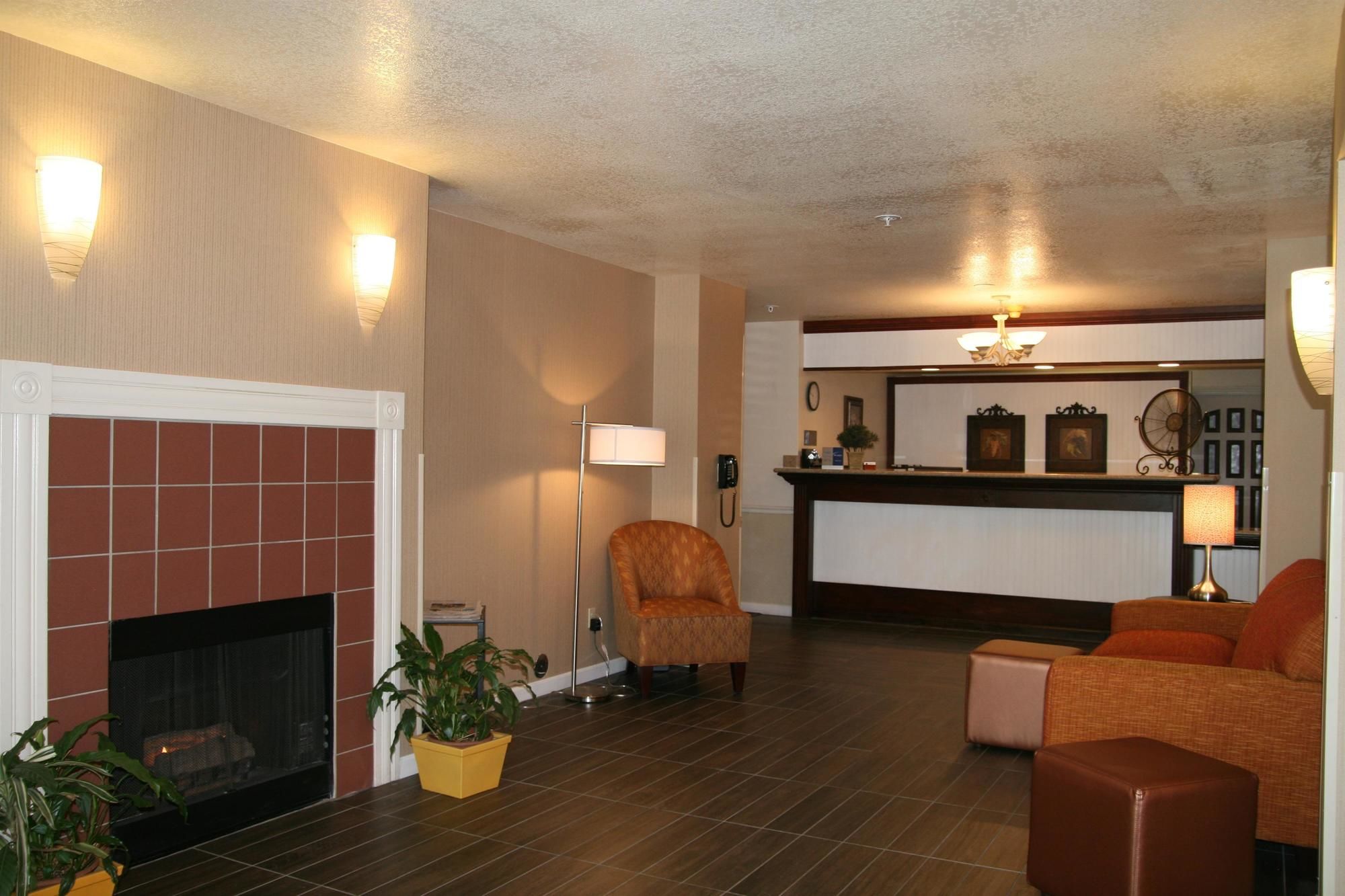 Tracy Hotel Coupons for Tracy, California