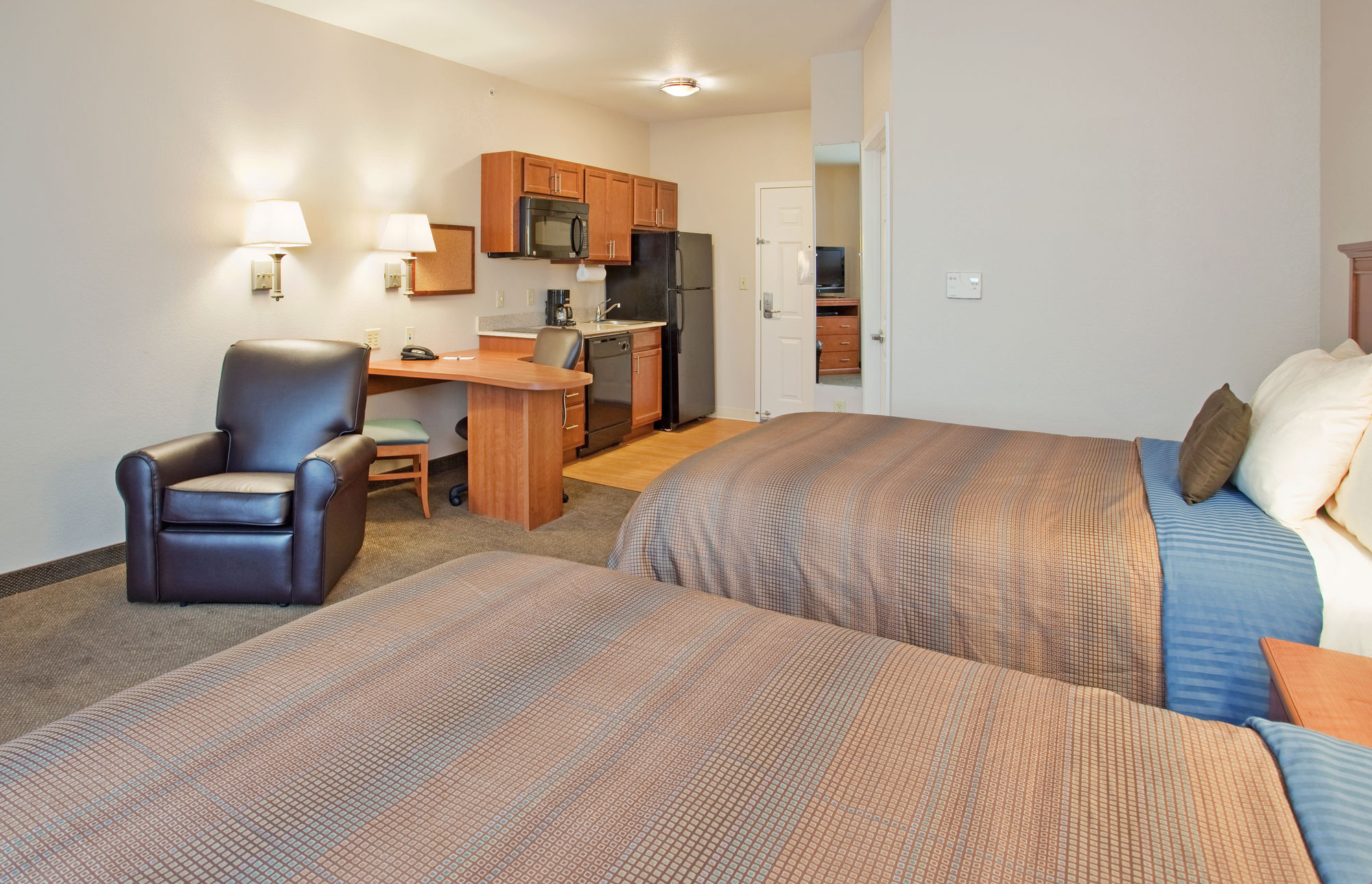 Discount Coupon for Candlewood Suites Northeast Kansas City in Kansas