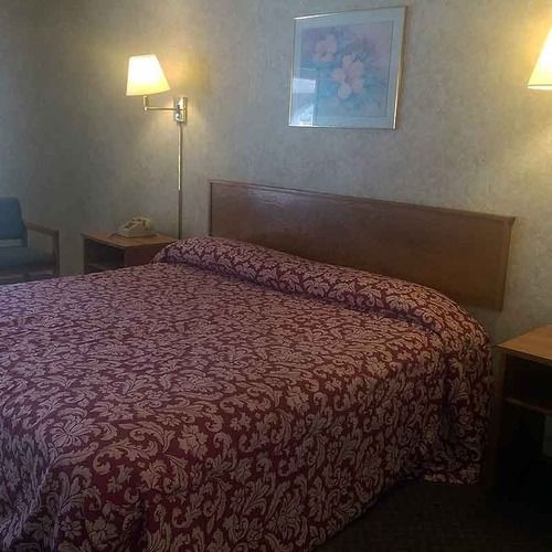 Riverfront Lodge Burkesville in Burkesville, KY