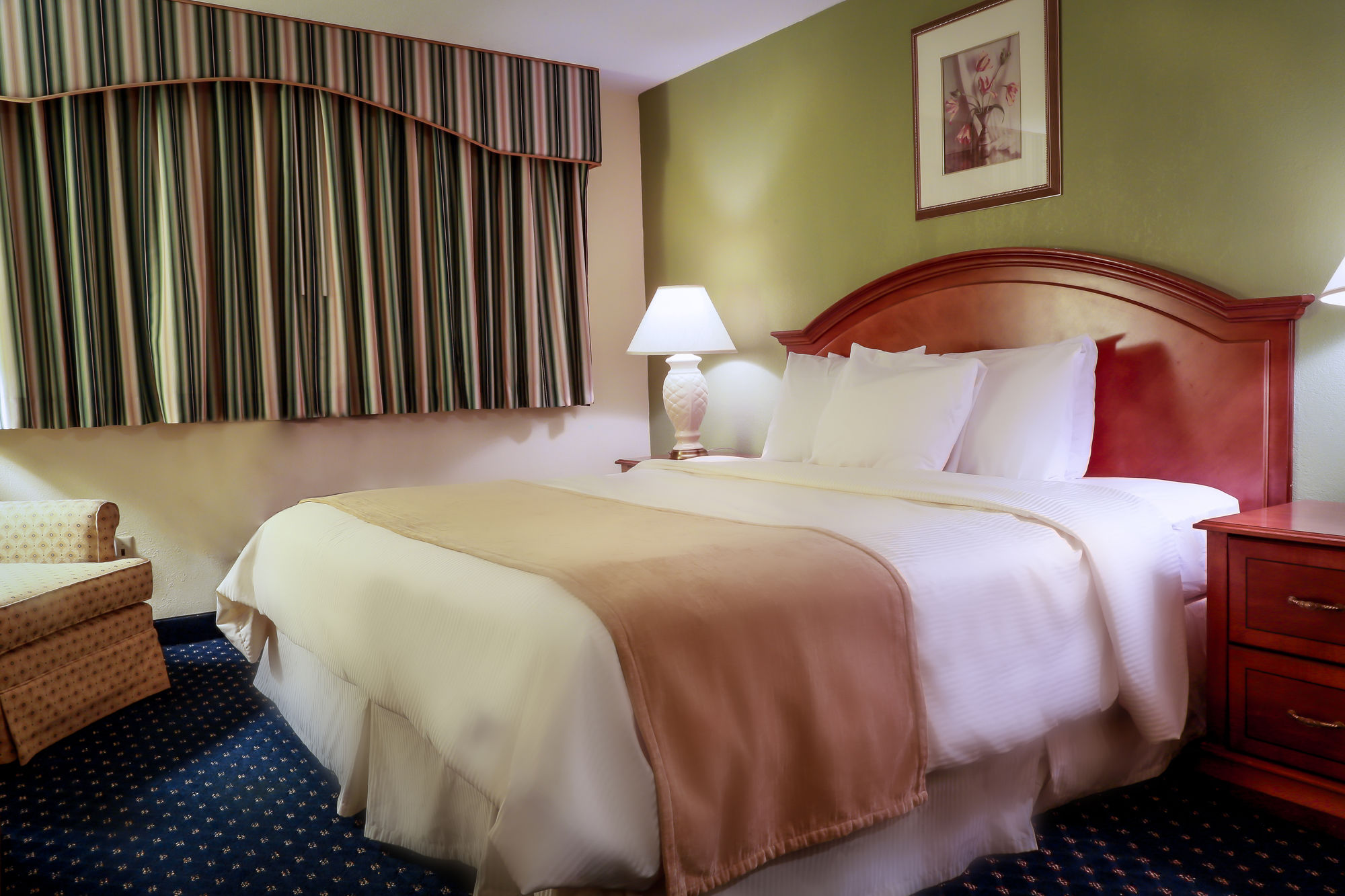 Wakefield Hotel Coupons for Wakefield, Massachusetts