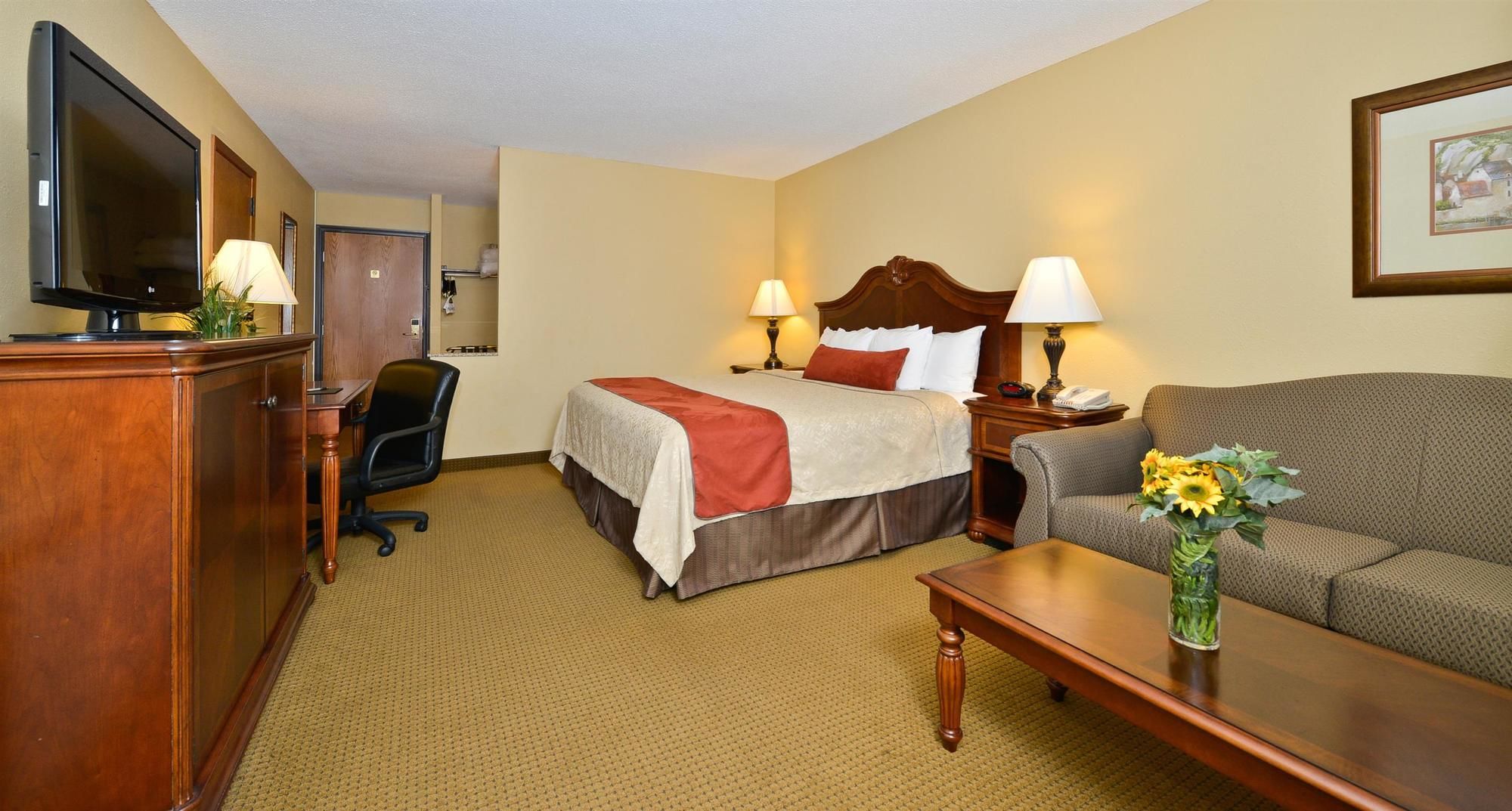 Best Western Plus Dubuque Hotel & Conference Center in Dubuque, IA