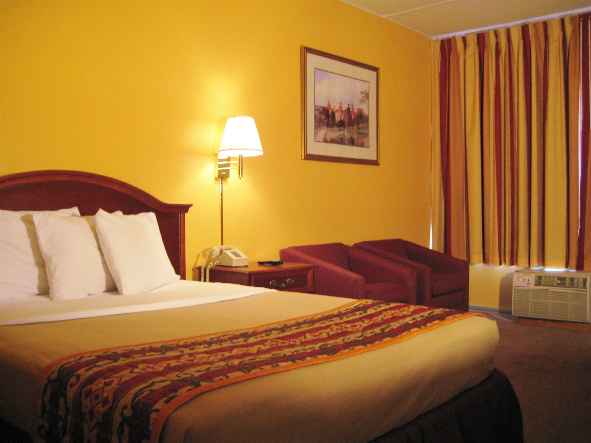 Charlotte Express Inn