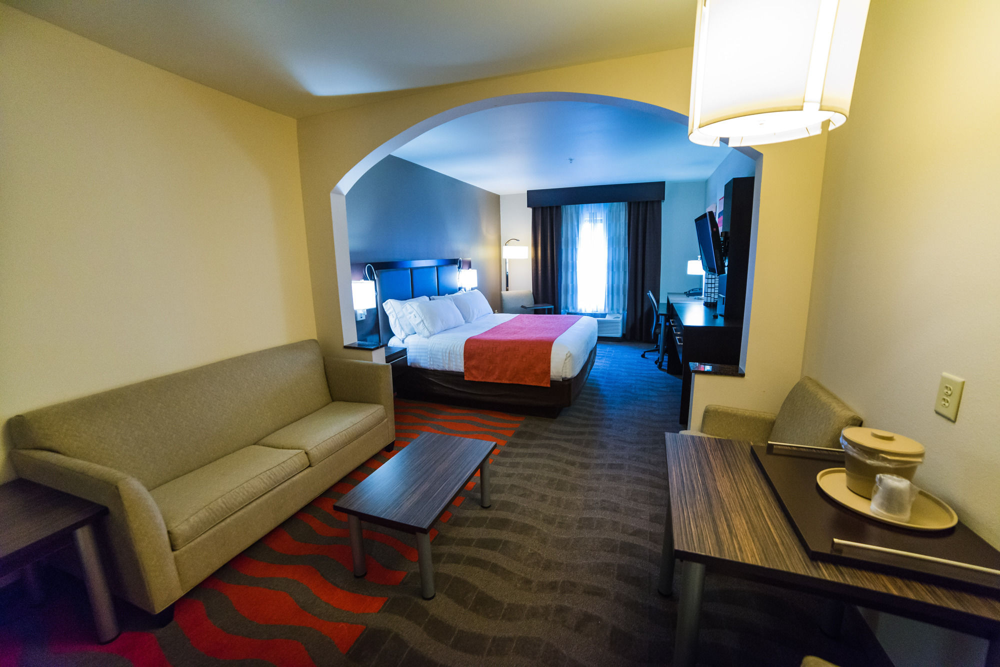 Discount Coupon for Holiday Inn Express Hotel & Suites Rockingham in Rockingham, North Carolina