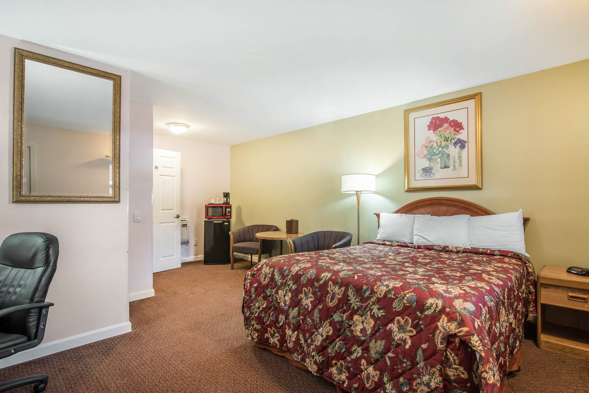 Discount Coupon for Rodeway Inn in Bellows Falls, Vermont Save Money!