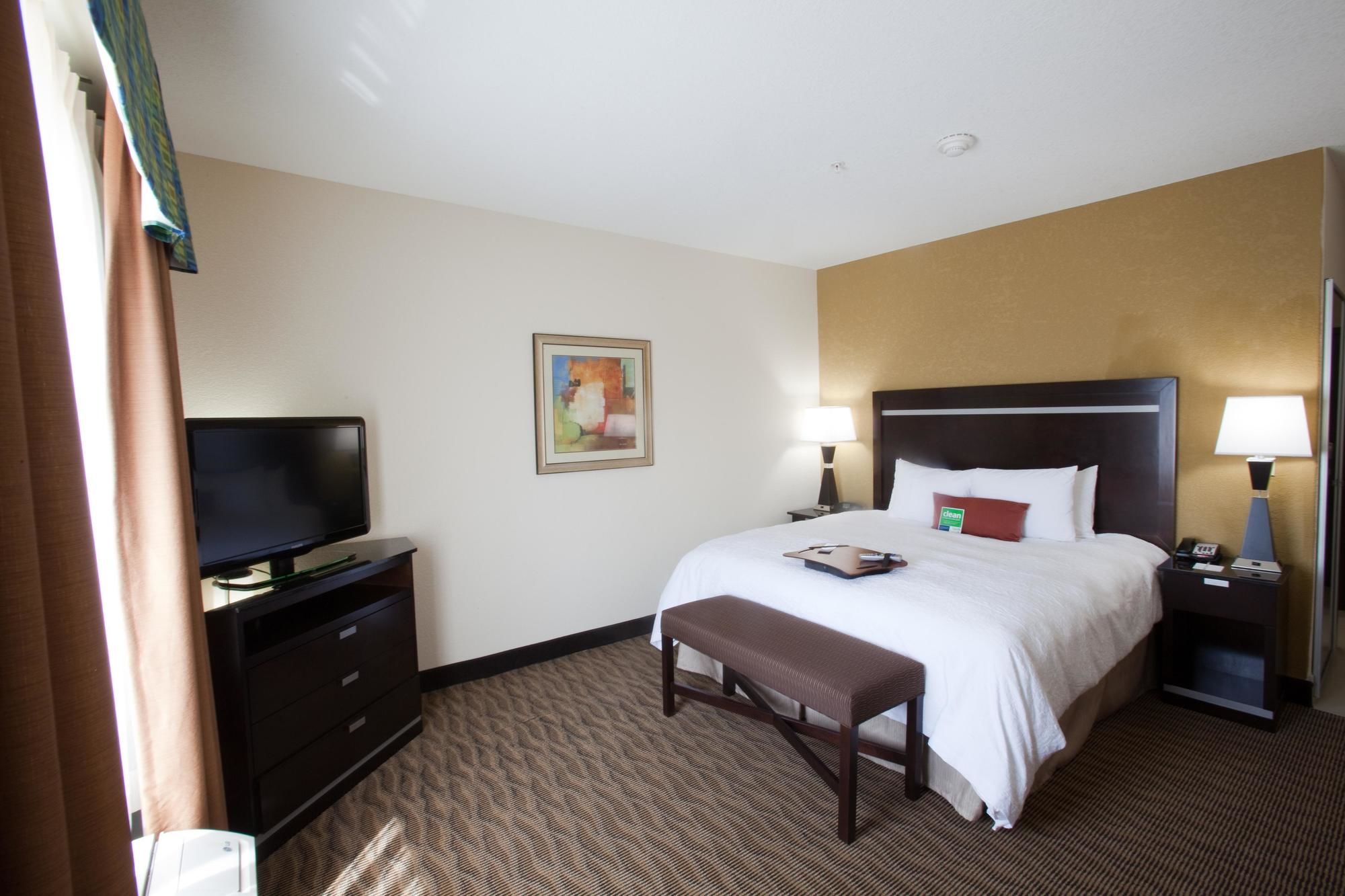 Discount Coupon for Hampton Inn and Suites DallasCockrell Hill