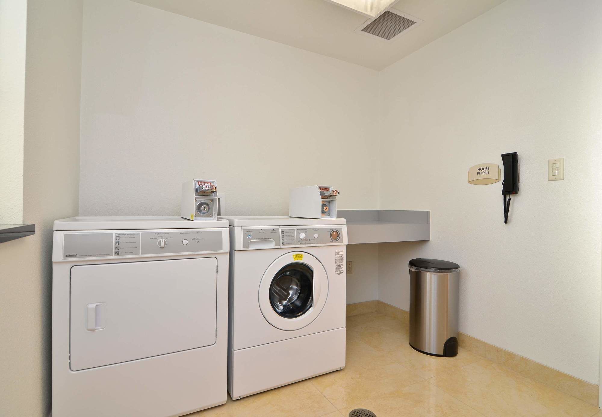 Fairfield Inn & Suites Santa Cruz - Capitola in Capitola, ca