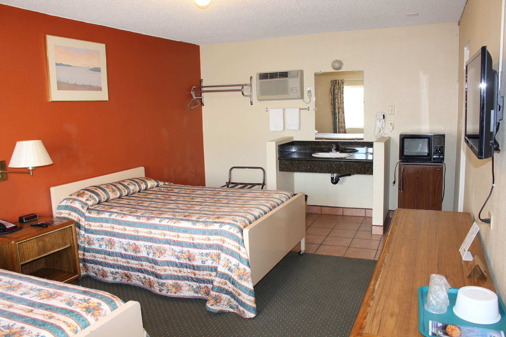 Discount Coupon for Budget Inn Suites Ridgecrest in Ridgecrest