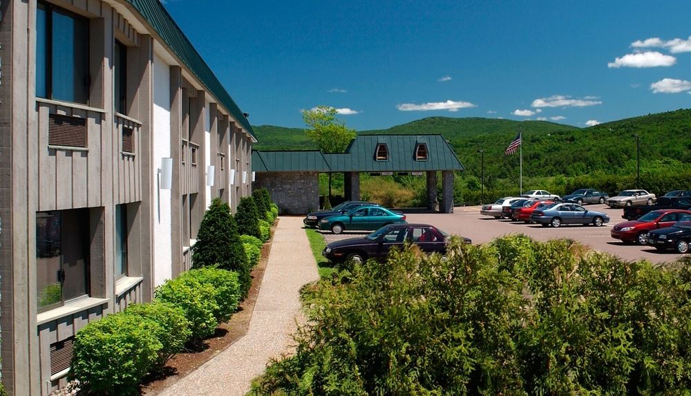 Best Western Plus Waterbury - Stowe in Waterbury, VT