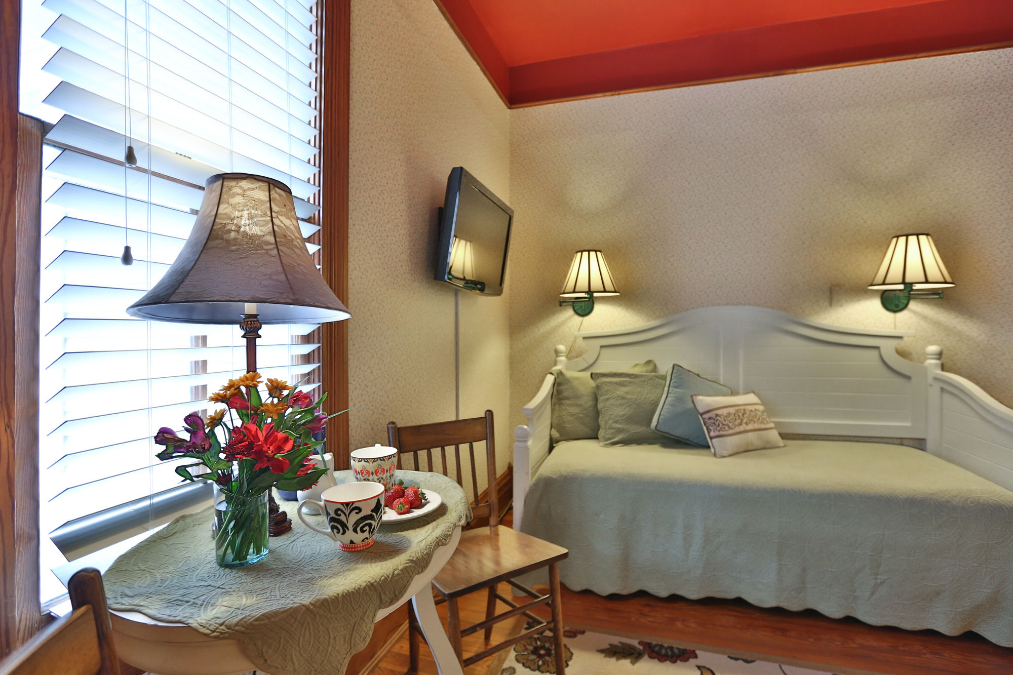 Discount Coupon for O'Casey's Bed & Breakfast in San Antonio, Texas