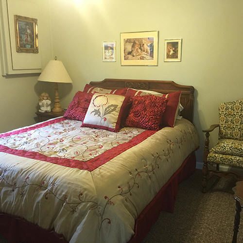 Discount Coupon for Lakeshore Bed and Breakfast in Branson, Missouri