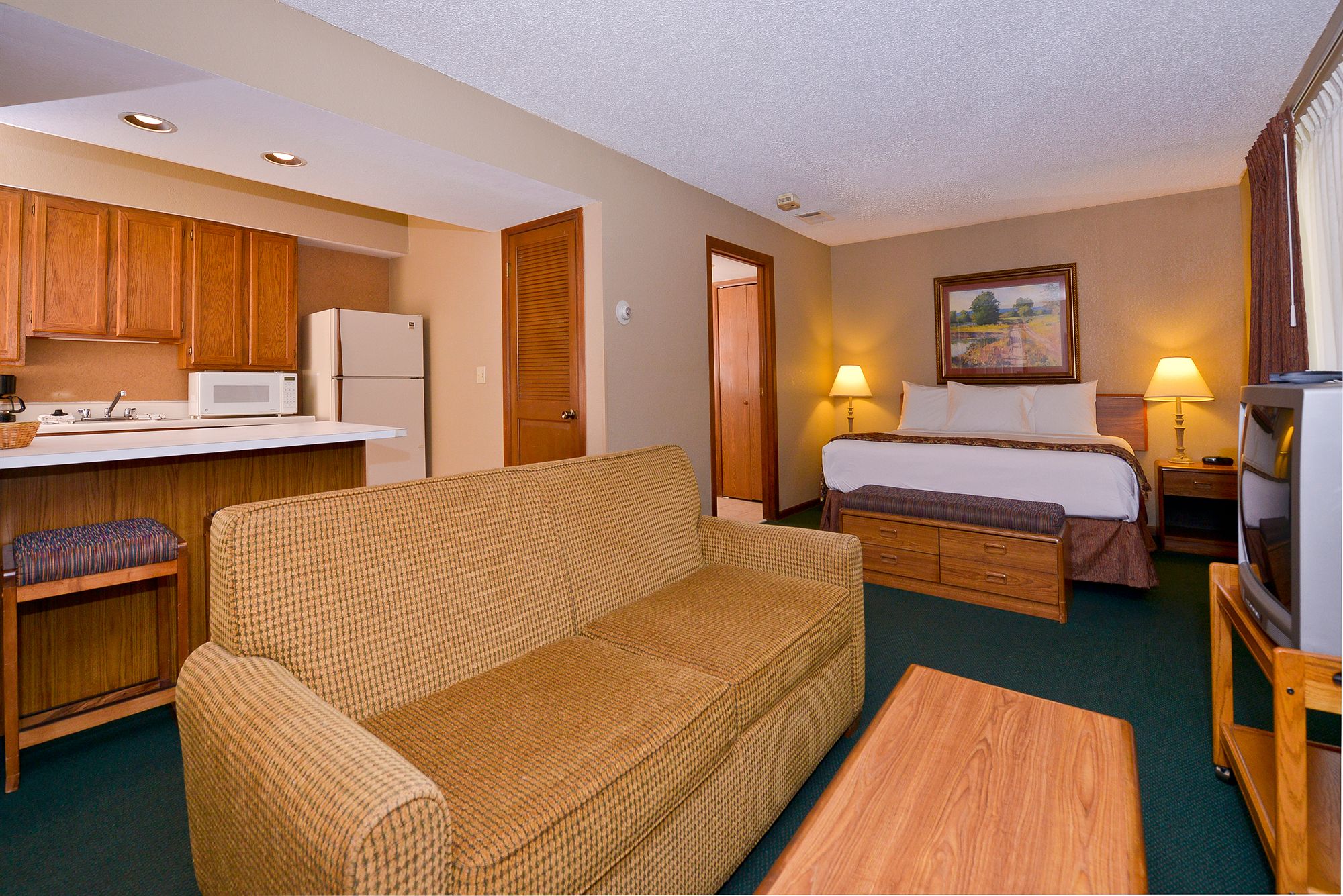 Discount Coupon for Arbor Suites at the Mall in Springfield, Missouri