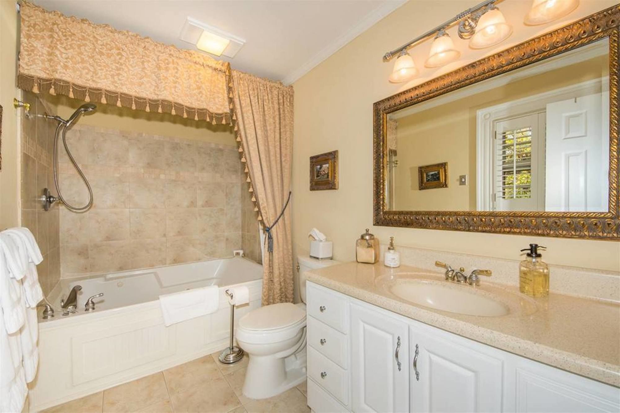 Oak Hill on Love Lane in Waynesville, nc