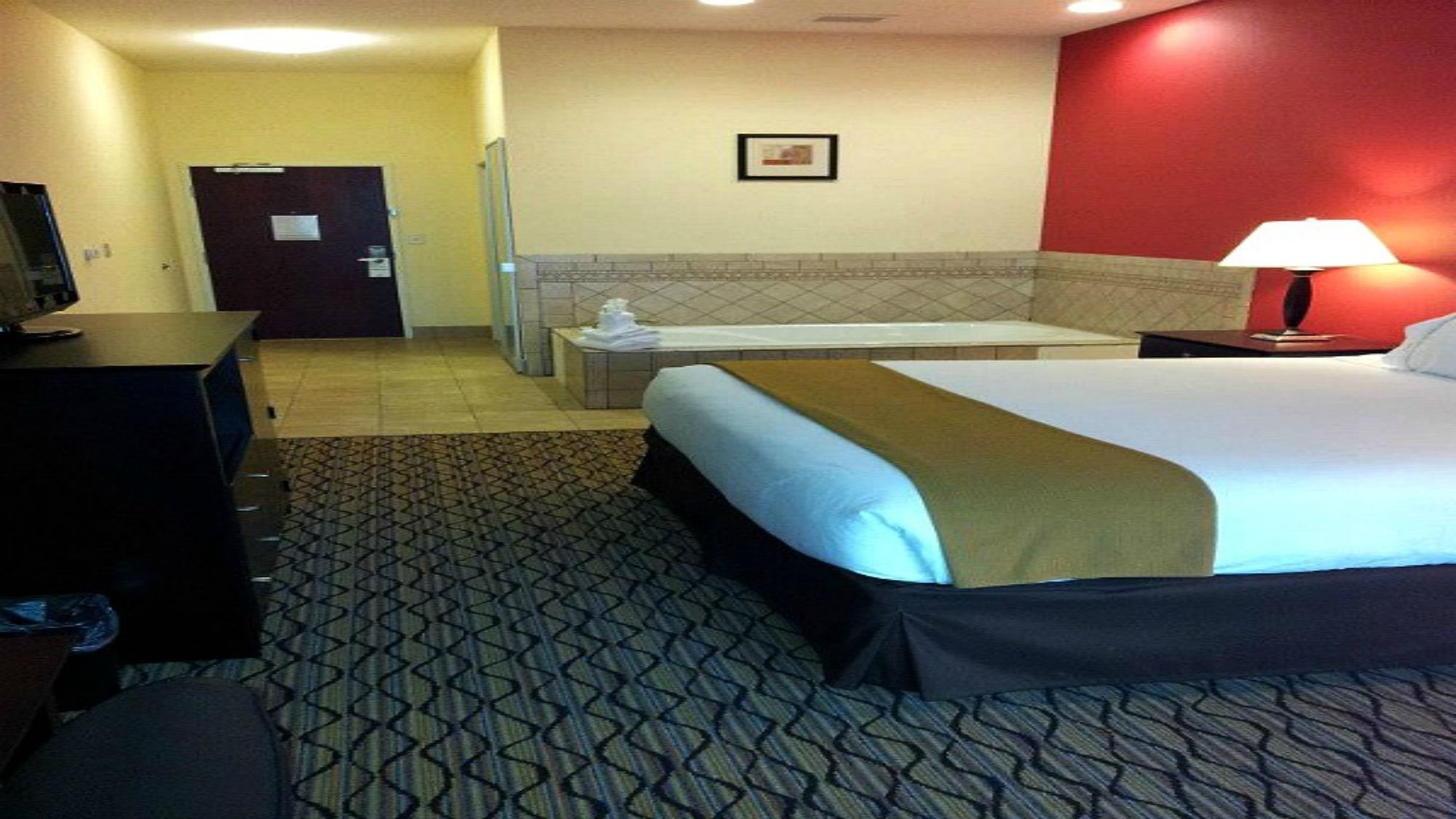 Holiday Inn Express Hotel & Suites Niles in Niles, mi
