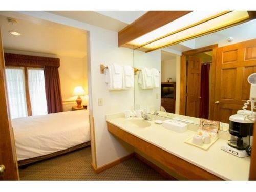 Discount Coupon for Grey Fox Inn and Resort in Stowe, Vermont - Save Money!