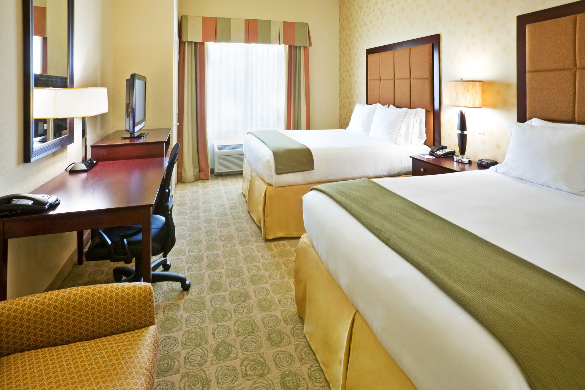 Discount Coupon for Holiday Inn Express Hotel & Suites Dallas East