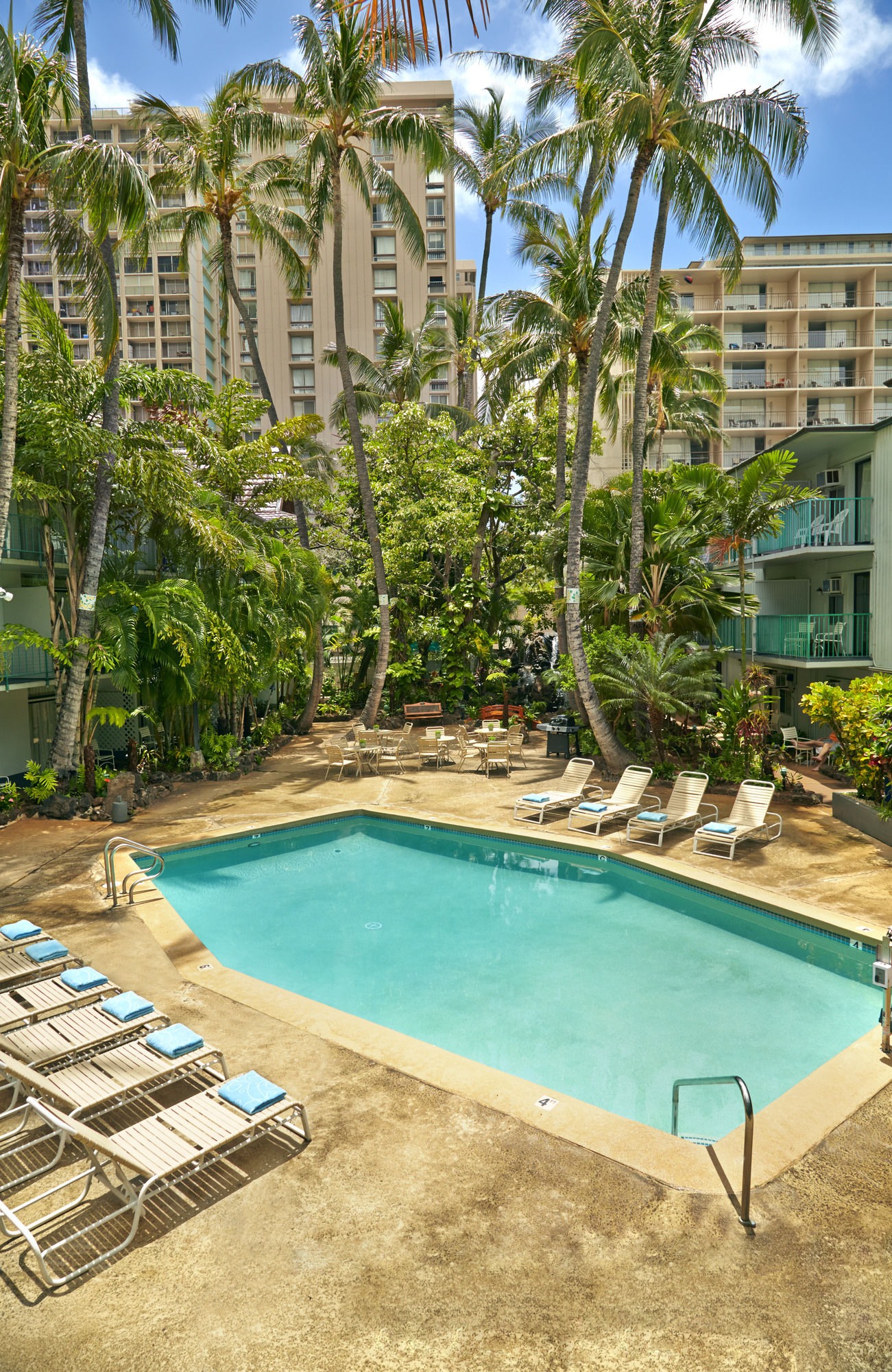 Discount Coupon for White Sands Hotel in Honolulu, Hawaii Save Money!