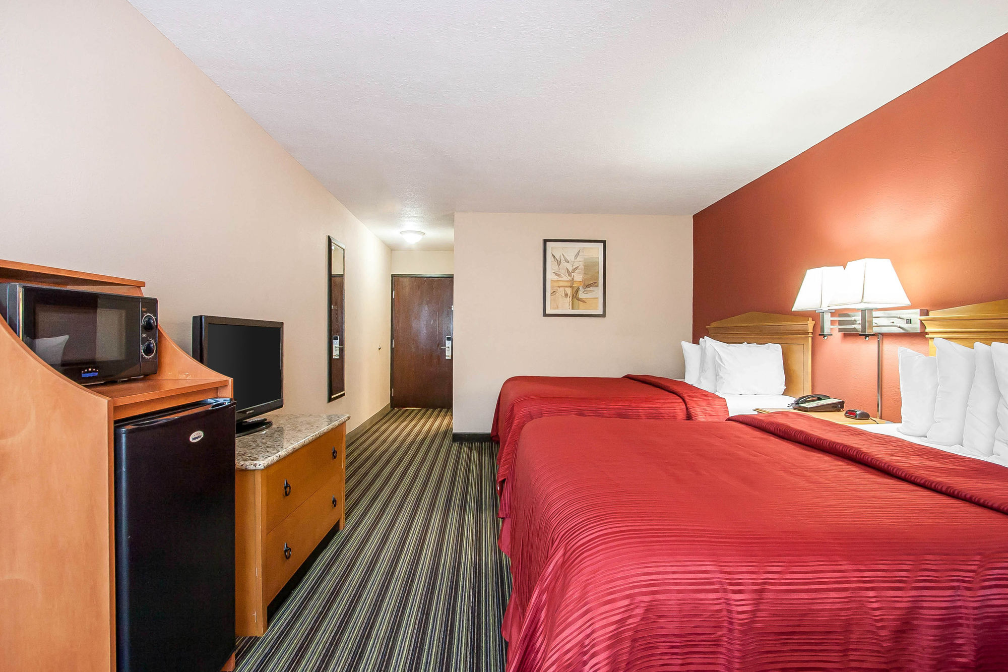 Quality Inn And Suites Centerv in Centerville, TN