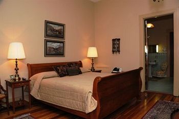 The Bennett House Bed & Breakfast in Richmond, KY