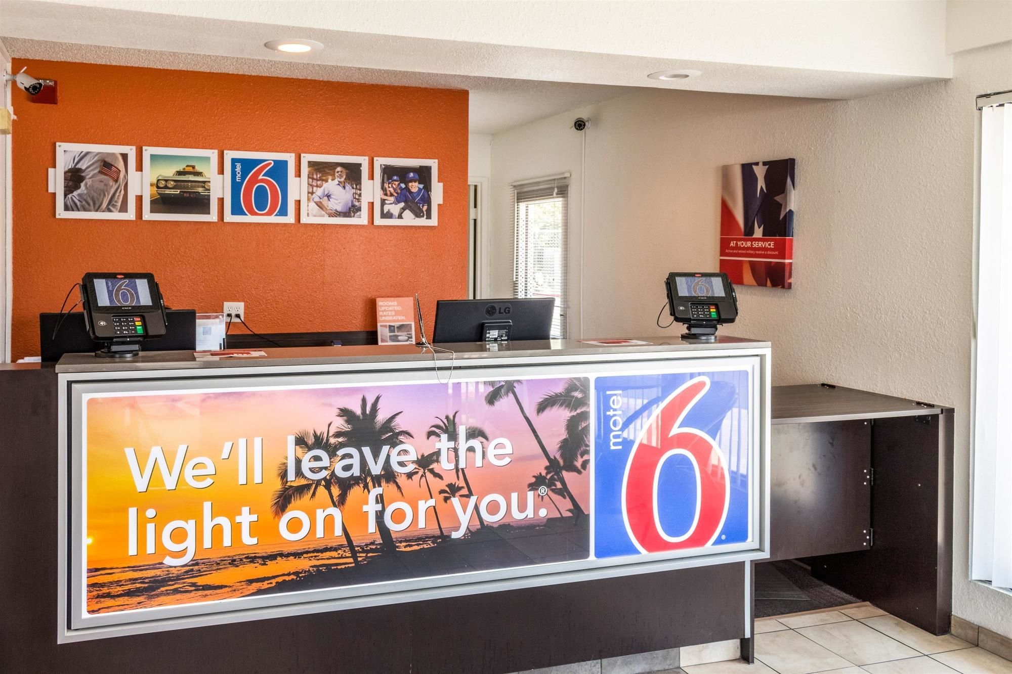 Discount Coupon for Motel 6 Bakersfield Convention Center in