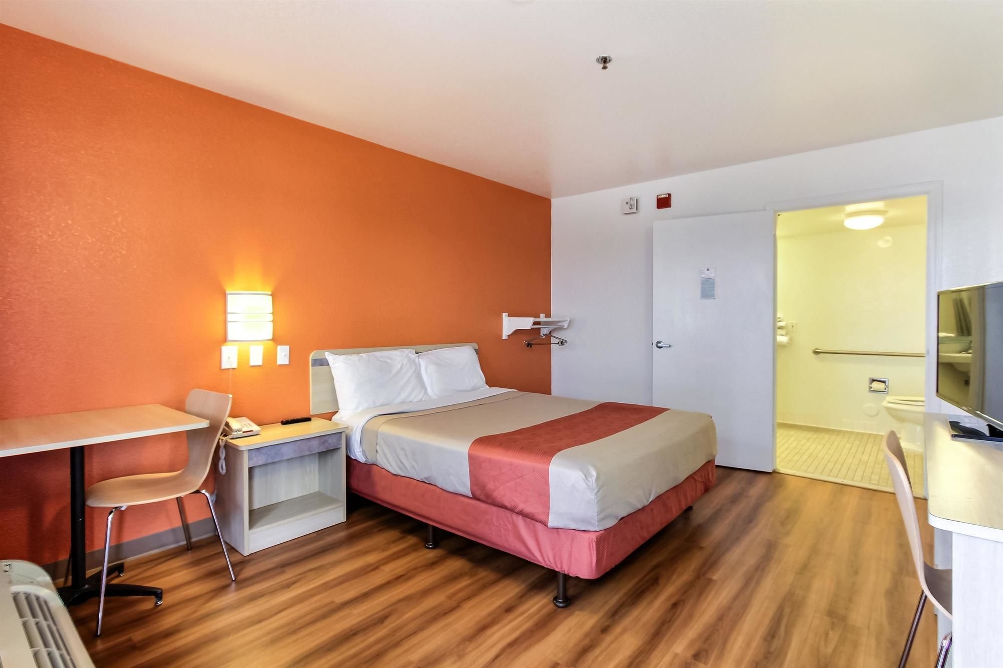 Motel 6 Salinas North - Monterey Area in Salinas, ca