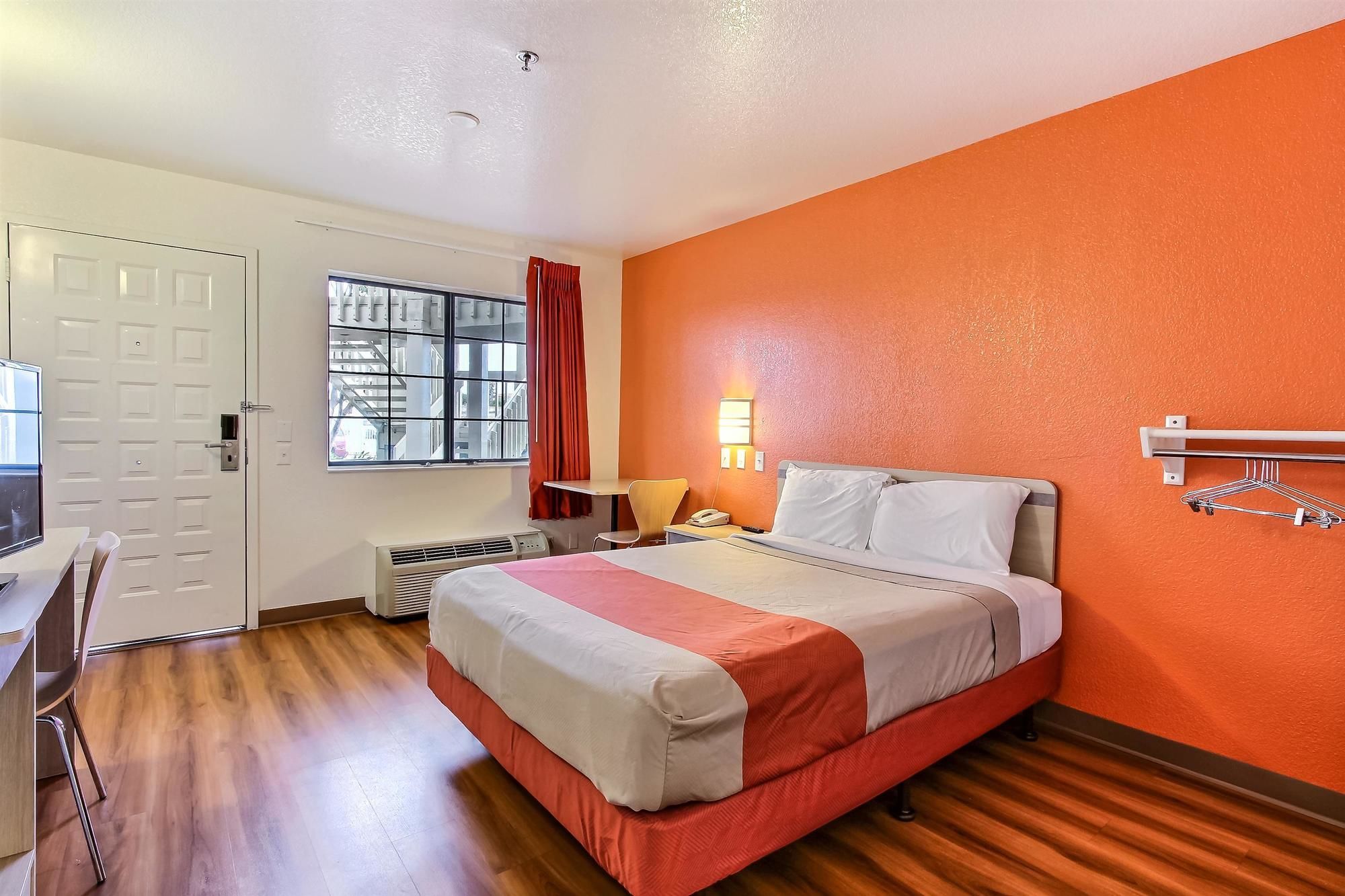 Motel 6 Salinas North - Monterey Area in Salinas, ca