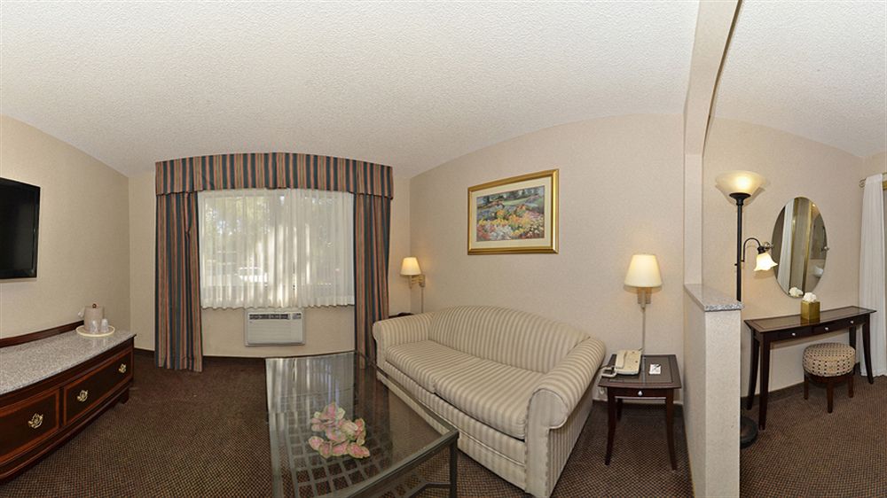 Walnut Hotel Coupons for Walnut, California