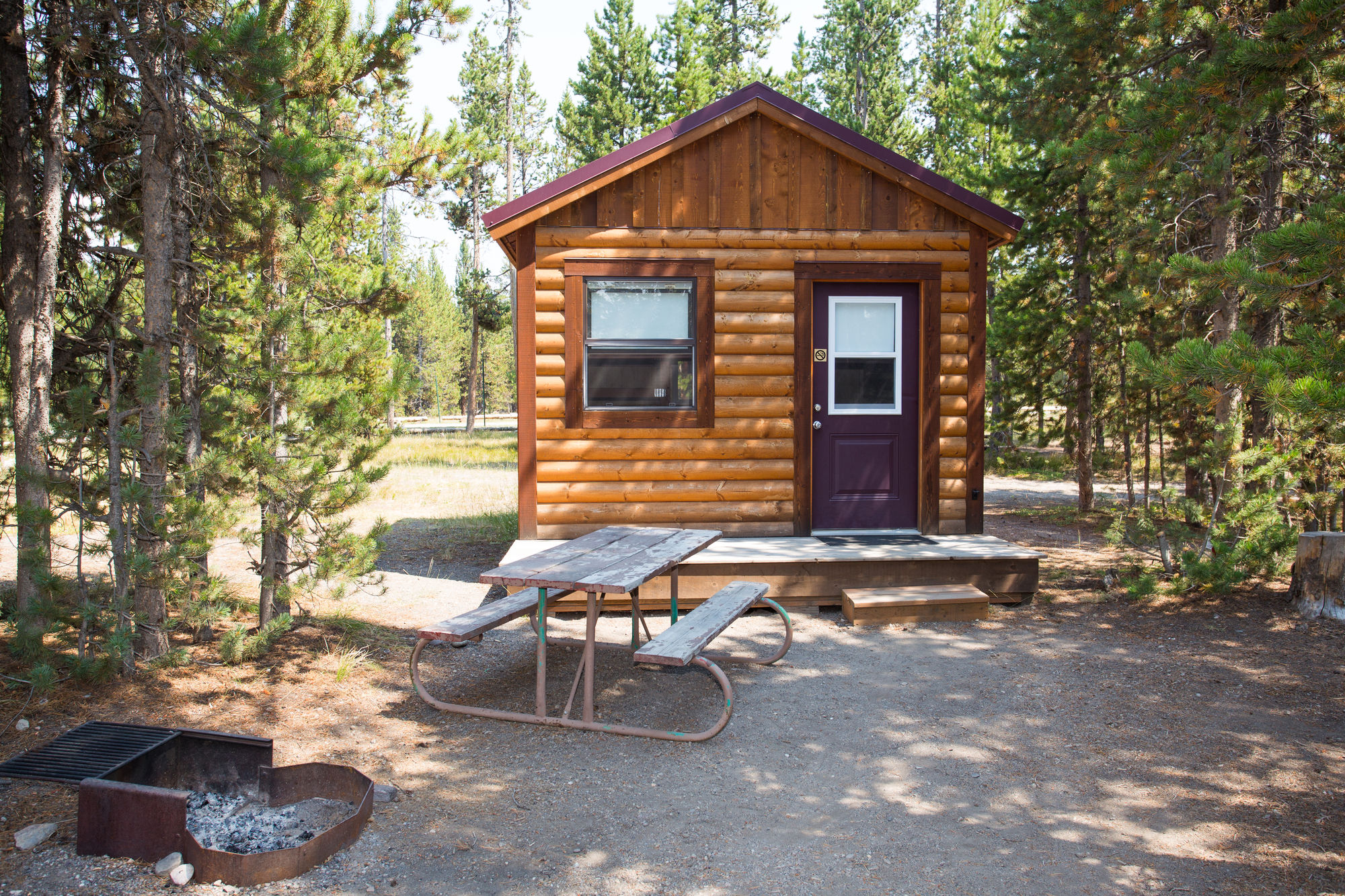 Discount Coupon for Headwater's Lodge & Cabins at Flagg Ranch in Moran