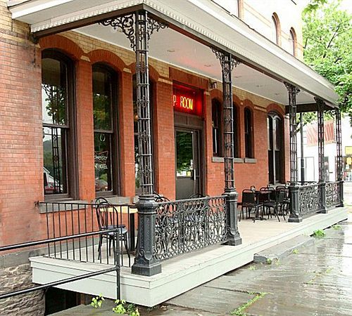 Hotel Wayne in Honesdale, PA