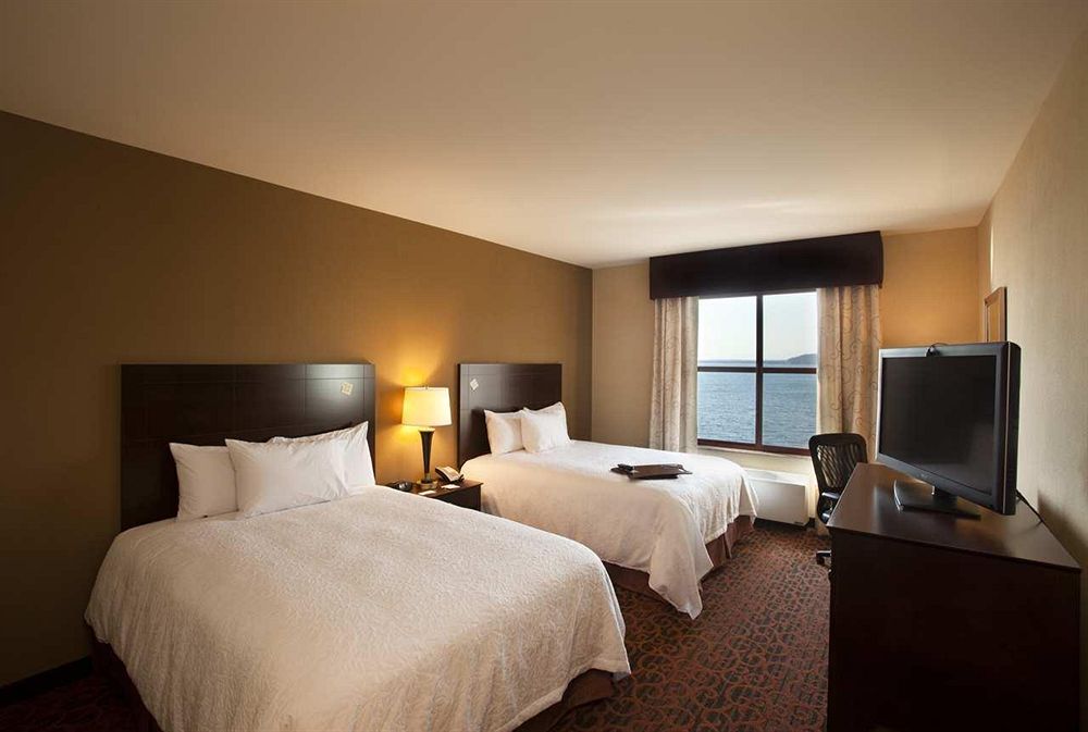 Discount Coupon for Hampton Inn Marquette/Waterfront in Marquette